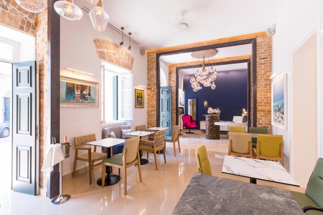 Hotel Acanthus Blue